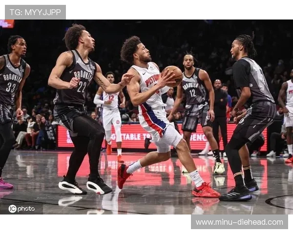 克洛尼高效表现32分钟内砍下22分5篮板三分球命中率惊人 克洛尼高效表现32分钟内砍下22分5篮板三分球命中率惊人